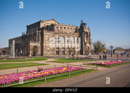 La semper opera a Dresda - Germania Foto Stock