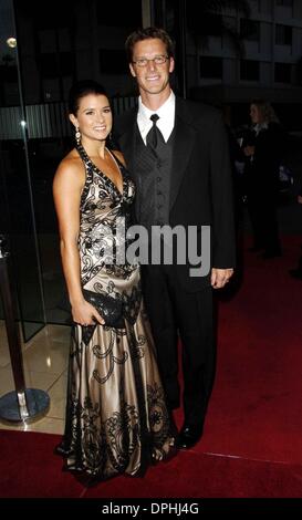 Ottobre 8, 2006 - Hollywood, California, Stati Uniti - K50143MGE.Danica Patrick marito Paul Hospenthal durante la NOCHE DE NINOS Gala, a beneficio di ospedale per bambini di Los Angeles, svoltasi presso il Beverly Hilton Hotel, il 7 ottobre 2006, a Beverly Hills, la California.(Immagine di credito: © Michael Germana Globo/foto/ZUMAPRESS.com) Foto Stock