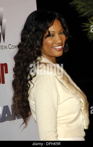 Dic. 11, 2005 - Hollywood, California, Stati Uniti - LOS ANGELES, CA 11 dicembre 2005 (SSI) - -.attrice Garcelle Beauvais-Nilon pone per fotografi, durante la premiere del nuovo film, il matador, tenutosi a Westwood Crest Theatre di Los Angeles. 12-11-2005. - 2005.K46232MG(Immagine di credito: © Michael Germana Globo/foto/ZUMAPRESS.com) Foto Stock