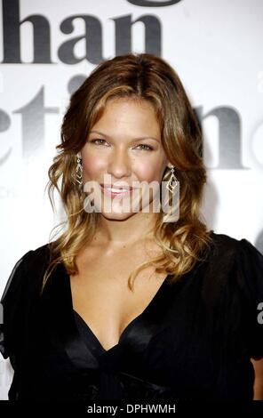 Ottobre 31, 2006 - Hollywood, California, Stati Uniti - Kiele Sanchez durante la premiere del nuovo film da Columbia Pictures' STRANIERO DI FICTION tenutasi al Mann Village Theatre, il 30 ottobre 2006 a Los Angeles. / K50508MGE(Immagine di credito: © Michael Germana Globo/foto/ZUMAPRESS.com) Foto Stock