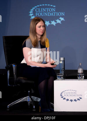 La Quinta, California, Stati Uniti d'America. Xiv gen, 2014. CHELSEA CLINTON, Vice Presidente della Fondazione Clinton, parla al suo terzo anno in materia di sanità: Attivazione di benessere in ogni generazione conferenza presso il La Quinta Resort & Club. La conferenza di vetrine che cosa dal leader in tutti i settori - business, tecnologia, sport e filantropia - stanno facendo per contribuire alla salute e al benessere delle persone in tutti gli Stati Uniti. Credito: Brian Cahn/ZUMAPRESS.com/Alamy Live News Foto Stock