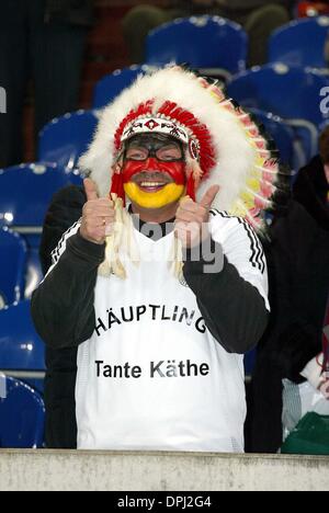 12 maggio 2006 - Gelsenkirchen, Germania - Germania FAN.GERMANIA V FRANCIA.GERMANIA V FRANCIA.Gelsenkirchen, Germania.15/11/2003.DIE19603(Immagine di credito: © Globo foto/ZUMAPRESS.com) Foto Stock