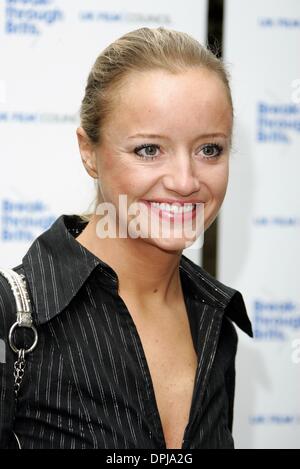 Dicembre 5, 2005 - Beverly Hills Los Angeles, Stati Uniti d'America - LUCY DAVIS.attrice.UK Film britannici rivoluzionarie pranzo.FOUR SEASONS HOTEL, BEVERLY HILLS, LOS ANGELES, Stati Uniti d'America.01-Nov-05.LAO59702.K46147.Credit:(Immagine di credito: © Globo foto/ZUMAPRESS.com) Foto Stock