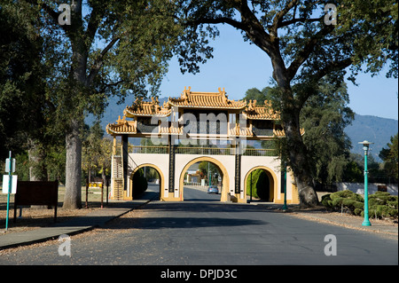 La città di Diecimila Buddha in Mendocino County, California Foto Stock