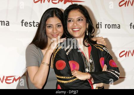 28 ottobre 2006 - Roma, Italia - TABU & Mira Nair.ATTRICI.1ST ROMA FILM FESTIVAL e omonimo.roma, Italia.16 Ottobre 2006.DIE19205.Credit: - K51014(Immagine di credito: © Globo foto/ZUMAPRESS.com) Foto Stock