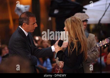 Sett. 15, 2006 - NBC È OGGI TOYOTA ESTATE Serie di concerto si è tenuto presso la NBC STUDIOS DI ROCKEFELLER CENTER , NEW YORK CITY.09-15-2006. ANDREA RENAULT- 2006.Matt Lauer.K49865AR(Immagine di credito: © Globo foto/ZUMAPRESS.com) Foto Stock