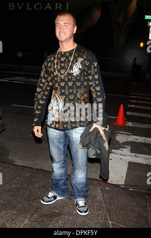 Ottobre 24, 2006 - New York new york - K50396AR.Nick Hogan fuori e circa sulla Quinta Avenue,New York City. .10-23-2006.. Andrea Renault/ 2006(Immagine di credito: © Globo foto/ZUMAPRESS.com) Foto Stock