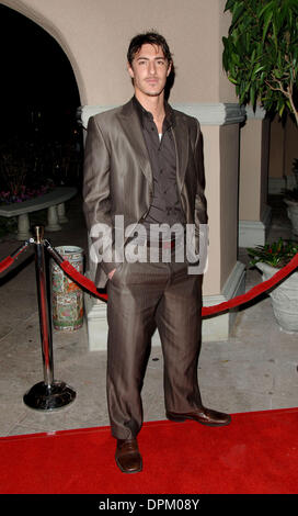 Il 25 gennaio, 2006 - Pasadena, CALIFORNIA, STATI UNITI D'AMERICA - K46366FB.NBC TCA invernale partito, arrivi al RITZ CARLTON.HOTEL Pasadena, CA..1/22/2006. FITZROY BARRETT / 2006.Eric Balfour(Immagine di credito: © Globo foto/ZUMAPRESS.com) Foto Stock