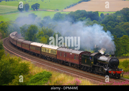 LNER Classe K4 2-6-0 "Il grande Marchese " Treno a vapore vicino a bassa Barone fattoria di legno Armathwaite, accontentarsi di linea di Carlisle, Eden Valley Foto Stock