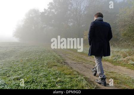 Uomo con abbigliamento casual Foto Stock