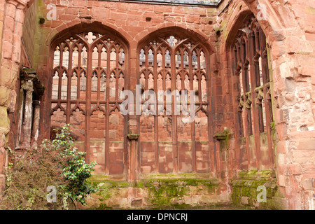 Rovine di bombardato St Michael nella cattedrale di Coventry, Regno Unito Foto Stock