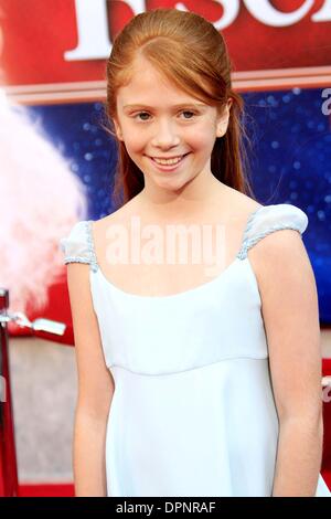 Ottobre 29, 2006 - Hollywood, CALIFORNIA, STATI UNITI D'AMERICA - LILIANA MUMY -.LA SANTA Clausola 3: la clausola ESCAPE - WORLD PREMIERE -.El Capitan theater di Hollywood, California - .10-29-2006 -. NINA PROMMER/ 2006.K50344NP(Immagine di credito: © Globo foto/ZUMAPRESS.com) Foto Stock