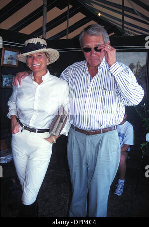 Mar 20, 2006 - BILL BUETEL con sua moglie.K27969RHART. ROSE HARTMAN-(Immagine di credito: © Globo foto/ZUMAPRESS.com) Foto Stock