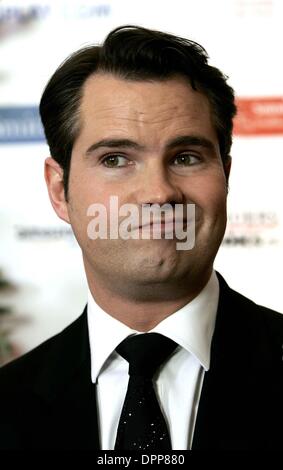 Mar 29, 2006 - Grosvenor House Hotel, Londra, Inghilterra - JIMMY CARR.assiste il BRITISH BOOK AWARDS NELLA GRANDE SALA AL GROSVENOR HOUSE HOTEL DI PARK LANE A LONDRA W1.COMIC..JIMMY CARR.COMIC..29/03/2006.... ..K47372. - Foto(Immagine di credito: © Globo foto/ZUMAPRESS.com) Foto Stock