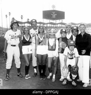 Luglio 12, 2006 - FIRENZE HENDERSON CON BRADY BUNCH CAST: ANN B. DAVIS MAUREEN MCCORMICK , SUSAN OLSEN , BARRY WILLIAMS , CHRISTOPHER KNIGHT , MIKE LOOKINLAND ALL HOLLYWOOD STARS NOTTE 1973.fornito dal credito (Immagine: © Globo foto/ZUMAPRESS.com) Foto Stock