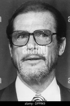 Luglio 28, 2006 - Roger Moore 1993. ERMA FOTOCAMERA-Premere-(Immagine di credito: © Globo foto/ZUMAPRESS.com) Foto Stock