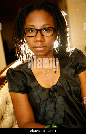 Mar 20, 2009 - Austin, Texas, Stati Uniti d'America - Singer-Songwriter nigeriana ASA (anche pronunciato come ASHA) è fotografato alla Driskill Hotel durante SxSW (South by Southwest) 2009. (Credito Immagine: © Aviv piccole/ZUMA Press) Foto Stock