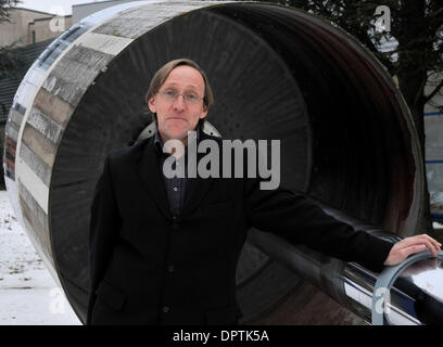 Jan 13, 2009 - Ginevra - CERN ( il Centro europeo per la ricerca nucleare) ha sviluppato il Large Hadron Collider (LHC) per effettuare la ricerca in collisioni di particelle ad alta energia. I protoni accelerati a vicino alla velocità della luce in direzioni opposte attorno ad un 27km circolare tunnel sotterranei sul confine franco-svizzero, si scontrano a energie che esistevano poco dopo il big bang,, Foto Stock