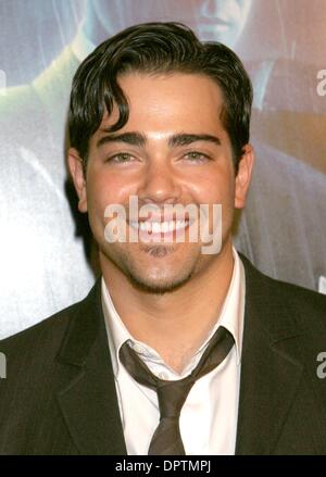 Mar 02, 2009 - Los Angeles, California, Stati Uniti d'America - Attore Jesse Metcalfe presso la "Watchmen" Los Angeles Premiere detenute a Grauman's Chinese Theater di Hollywood. (Credito Immagine: Â© Paul Fenton/ZUMA Press) Foto Stock