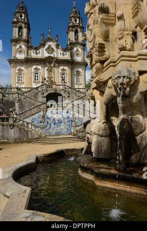 Il Santuario di Nossa Senhora dos Remedios chiesa e fontana. Lamego. Valle del Douro. Portogallo Foto Stock