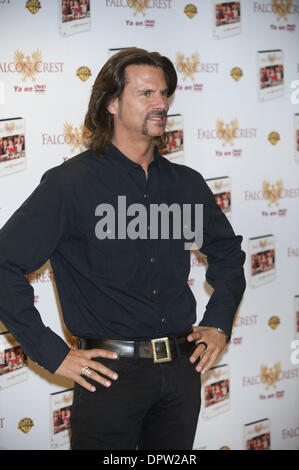 Apr 29, 2009 - Madrid, Spagna - Attore LORENZO LAMAS presenta 'Falcon Crest' prima stagione DVD a Lavinia store il 29 aprile 2009 a Madrid, Spagna. (Credito Immagine: © Jose Perez Gegundez/ZUMA Press) Foto Stock