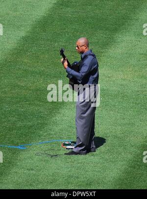 Giorno di apertura presso il nuovo Yankee Stadium .Bronx, New York 04-15-2009.BERNIE WILLIAMS.Foto di James Jacaruso-Globe foto, Inc. Â© 2009.K61711JJAC (credito Immagine: © Globo foto/ZUMAPRESS.com) Foto Stock