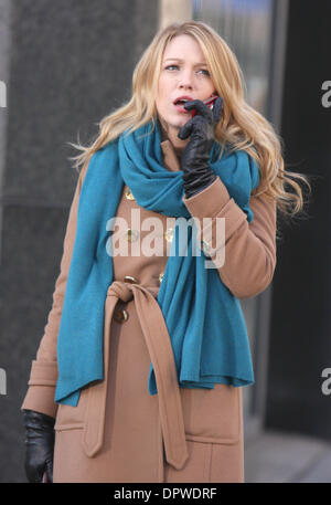 Feb 25, 2009 - New York, NY, STATI UNITI D'AMERICA - Blake Lively sul set di "Gossip Girl' in New York City. (Credito Immagine: © Dan Herrick/ZUMA Press) Foto Stock