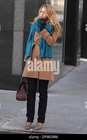 Feb 25, 2009 - New York, NY, STATI UNITI D'AMERICA - Blake Lively sul set di "Gossip Girl' in New York City. (Credito Immagine: © Dan Herrick/ZUMA Press) Foto Stock