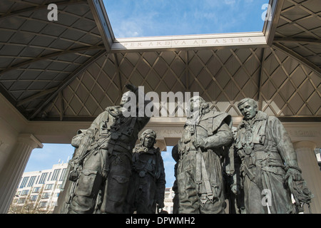 RAF Bomber Command memorial in Green Park close to Hyde Park Corner London UK Foto Stock