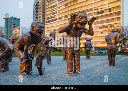 "Incredibile risate' installazione di scultura. Morton Park, Vancouver, BC, Canada Foto Stock
