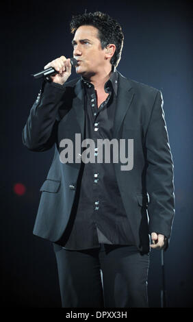 Jan 21, 2009 - Raleigh, North Carolina, Stati Uniti d'America - cantante / GORDIE impressionista BROWN suona dal vivo come il suo 2009 tour fa tappa a una platea gremita presso il RBC Center situato in Raleigh. (Credito Immagine: © Jason Moore/ZUMA Press) Foto Stock