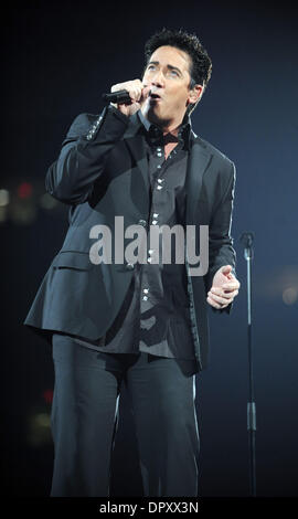 Jan 21, 2009 - Raleigh, North Carolina, Stati Uniti d'America - cantante / GORDIE impressionista BROWN suona dal vivo come il suo 2009 tour fa tappa a una platea gremita presso il RBC Center situato in Raleigh. (Credito Immagine: © Jason Moore/ZUMA Press) Foto Stock