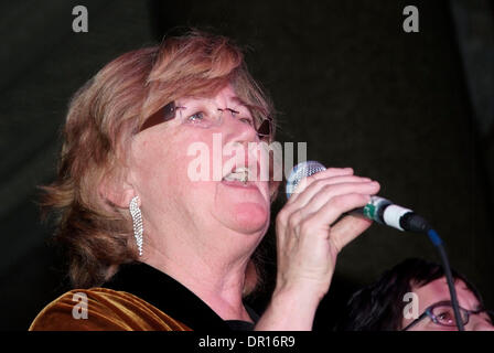 Jan 20, 2009 - Washington, DC, Stati Uniti d'America - HOLLY vicino a cantare in pace la sfera. (Credito Immagine: © Vivian Ronay/ZUMA Press) Foto Stock