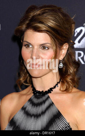 Ho13898PR.IL 11TH Annuale COSTUMISTI GUILD Awards tenutosi presso il Beverly WHILSHIRE HOTEL DI BEVERLY HILLS, LA CALIFORNIA IL 17 FEBBRAIO 2009.FOTO DI PHIL ROACH-IPOL Globo-foto.Lori Loughlin (credito Immagine: © Phil Roach/Globe foto/ZUMAPRESS.com) Foto Stock