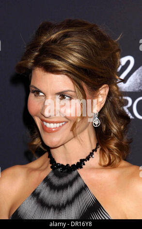 Ho13898PR.IL 11TH Annuale COSTUMISTI GUILD Awards tenutosi presso il Beverly WHILSHIRE HOTEL DI BEVERLY HILLS, LA CALIFORNIA IL 17 FEBBRAIO 2009.FOTO DI PHIL ROACH-IPOL Globo-foto.Lori Loughlin (credito Immagine: © Phil Roach/Globe foto/ZUMAPRESS.com) Foto Stock