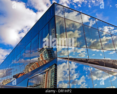 Il cristallo, di proprietà e gestito da Siemens, Royal Victoria Dock, East London, England, Regno Unito Foto Stock