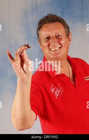 Eric bristow veterano campione del mondo di freccette player Foto Stock