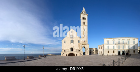 L'Italia, Puglia, Trani, San Nicola Pellegrino cattedrale Foto Stock
