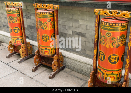 Ruota di preghiera nel Tempio Lama, Pechino, Cina Foto Stock