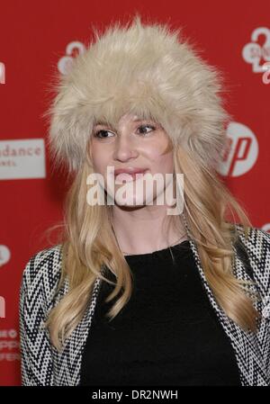 Park City, UT, STATI UNITI D'AMERICA. Xvii gen, 2014. Hayley Derryberry presso gli arrivi per FRANK Premiere al Sundance Film Festival 2014, il Teatro Eccles, Park City, UT 17 Gennaio, 2014. Credito: James Atoa/Everett raccolta/Alamy Live News Foto Stock