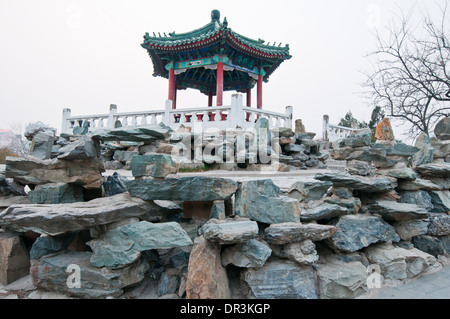 Ritan Park nella zona Jianguomen in Chaoyang District, Pechino, Cina Foto Stock