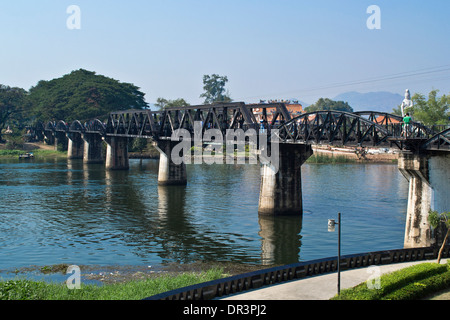 Ponte sul Fiume Kwai, Thailandia Foto Stock