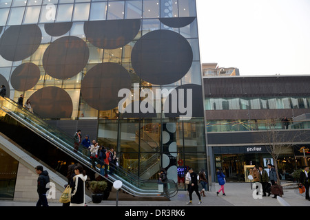 Taikoo Li Sanlitun Shopping & Stile di vita nel centro di Pechino, Cina. 2014 Foto Stock