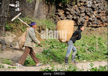 Scena di strada, Jakar, Bumthang, Bhutan Foto Stock