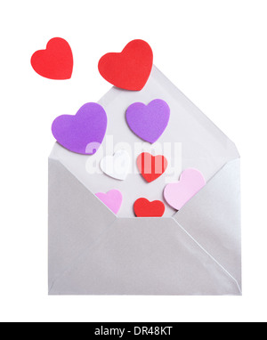 Busta con forme di schiuma cuori per il giorno di san valentino su sfondo bianco Foto Stock