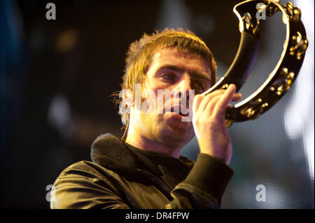 Dic 15, 2008 - Londra, Ontario, Canada - cantante Liam Gallagher degli Oasis esegue durante uno spettacolo al John Labatt Centre di Londra. (Credito Immagine: © Oliver giorno/Southcreek EMI/ZUMA Press) Foto Stock