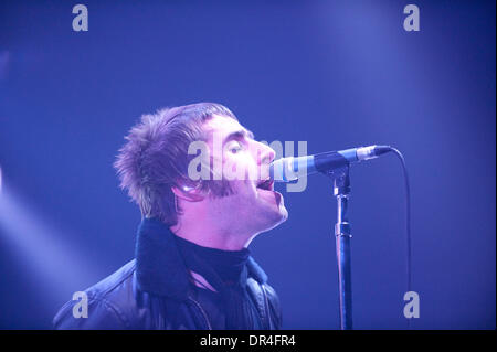 Dic 15, 2008 - Londra, Ontario, Canada - cantante Liam Gallagher degli Oasis esegue durante uno spettacolo al John Labatt Centre di Londra. (Credito Immagine: © Oliver giorno/Southcreek EMI/ZUMA Press) Foto Stock