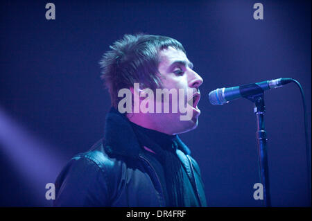 Dic 15, 2008 - Londra, Ontario, Canada - cantante Liam Gallagher degli Oasis esegue durante uno spettacolo al John Labatt Centre di Londra. (Credito Immagine: © Oliver giorno/Southcreek EMI/ZUMA Press) Foto Stock