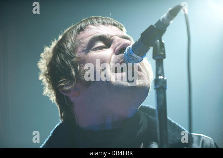 Dic 15, 2008 - Londra, Ontario, Canada - cantante Liam Gallagher degli Oasis esegue durante uno spettacolo al John Labatt Centre di Londra. (Credito Immagine: © Oliver giorno/Southcreek EMI/ZUMA Press) Foto Stock