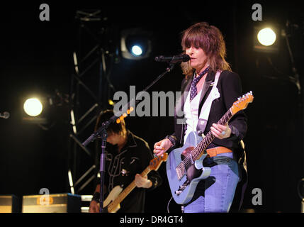 Feb 27, 2009 - Dallas, Texas, Stati Uniti d'America - i pretendenti cantante CHRISSIE HYNDE esegue a sostegno del loro rilascio del 'rompere il cemento" CD a un sold out folla presso la Casa dei Blues. (Credito Immagine: © Albert Pena Southcreek/EMI/ZUMA Press) Foto Stock